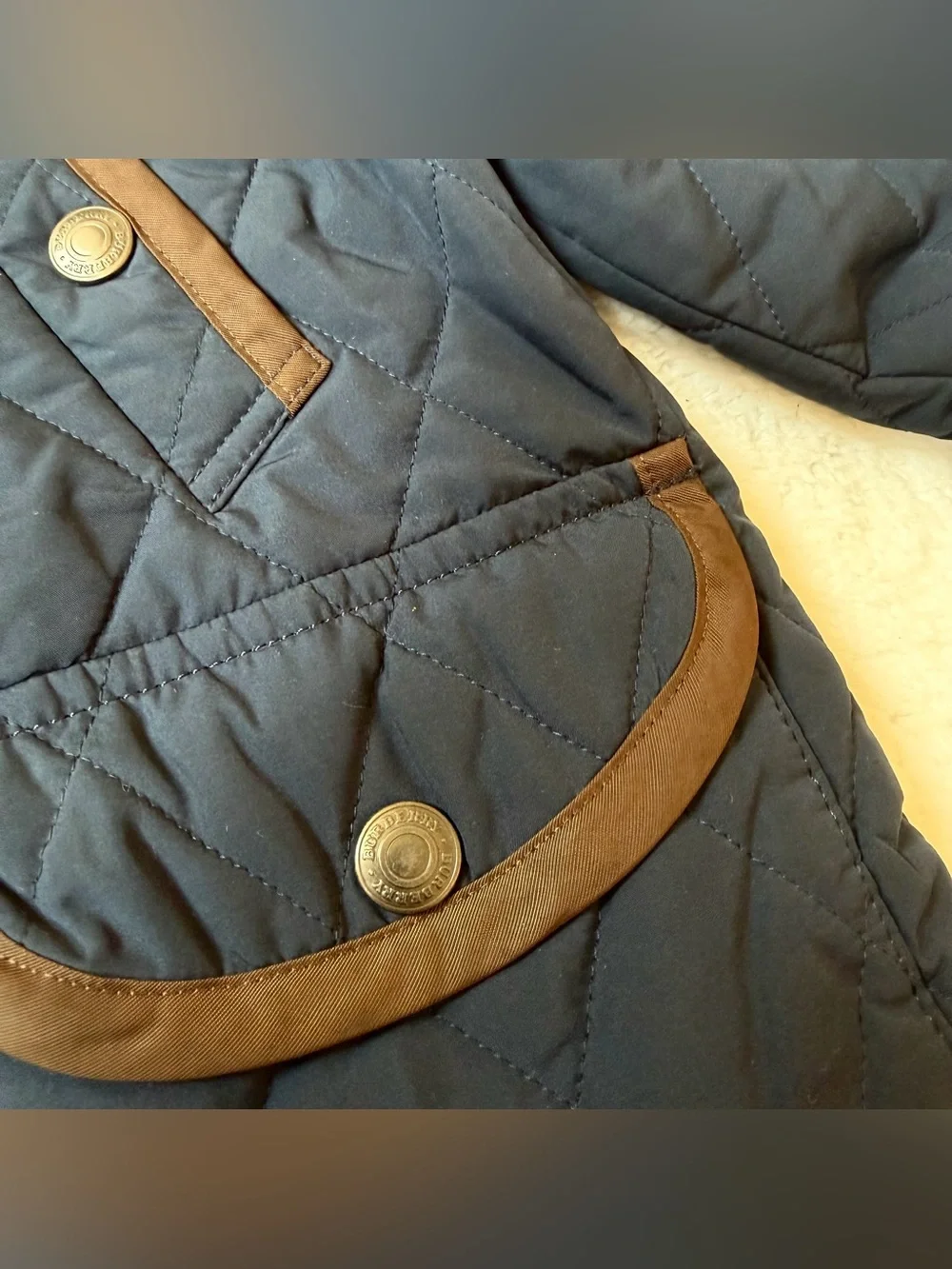 Burberry Quilted Children’s Coat with Detachable Hood in Ink Blue size 5 Boy